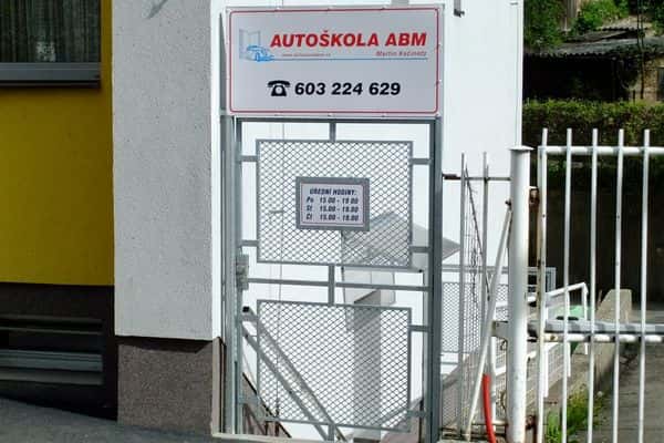 Автошкола ABM Praha - Мартін Качінец - Автошкола