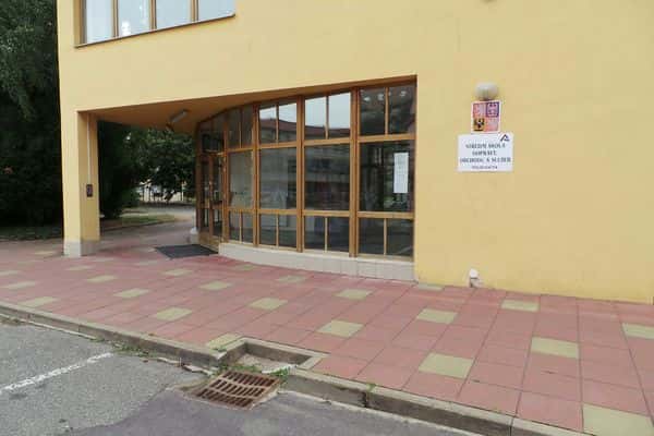 Střední škola dopravy, obchodu a služeb Moravský Krumlov - Автошкола