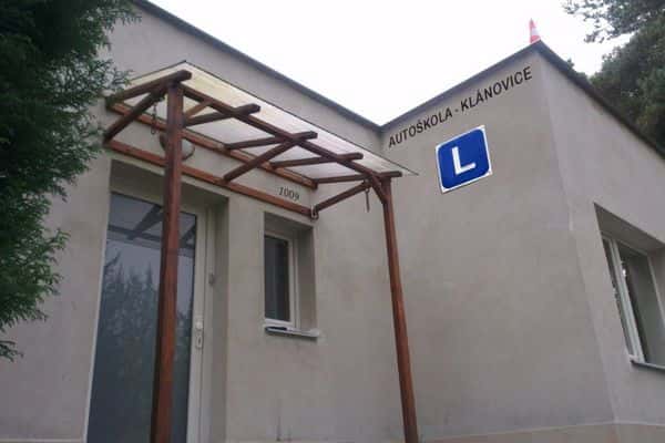 Автошкола Klánovice - Автошкола