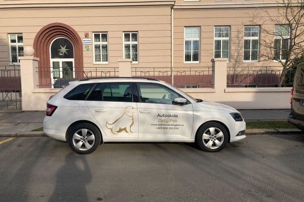 Автошкола Zlatý Pes