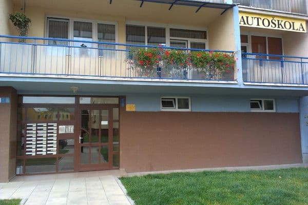 Автошкола Milan Semera
