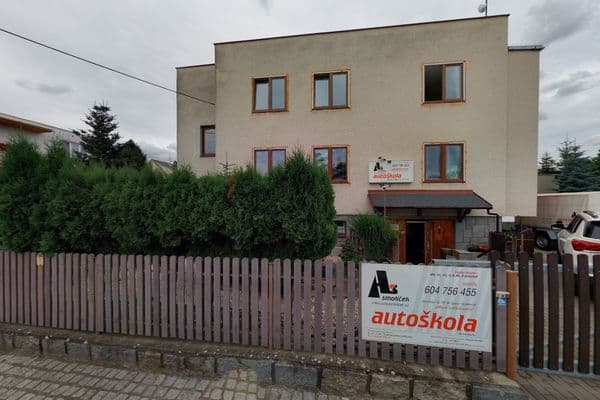 Автошкола Smolíček