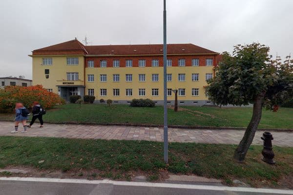 Střední odborné učiliště zemědělské a služeb, Dačice, nám. Republiky 86