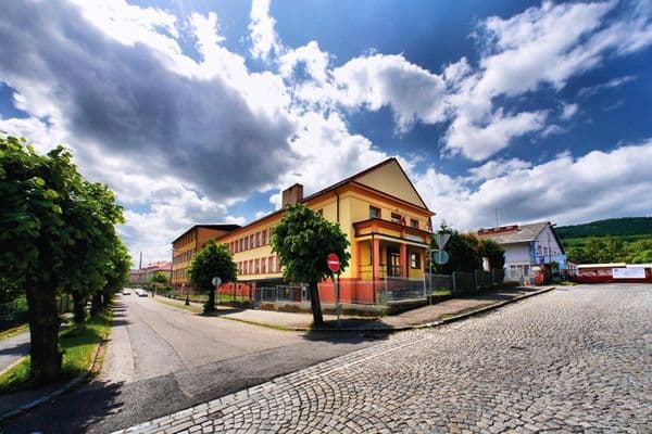 Střední odborná škola a Střední odborné učiliště, Sušice, U Kapličky 761 - Автошкола