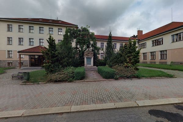 Середня промислова школа та Середнє професійне училище Pelhřimov - Автошкола