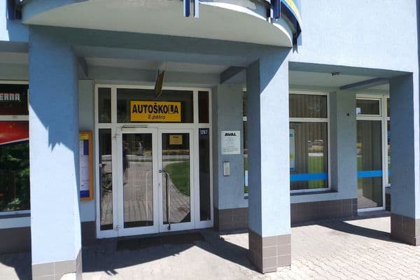 Автошкола Zrník